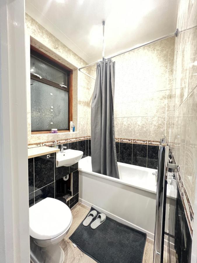 Stayeasy En-Suite London Exterior photo